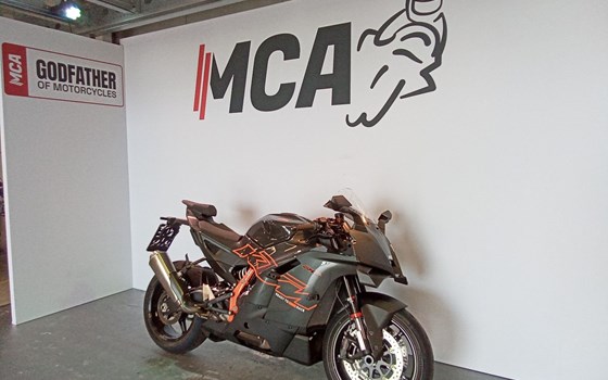 Gebrauchtmotorrad KTM 990 RC R - Bild 2