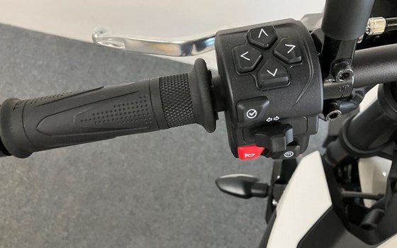 Gebrauchtmotorrad Triumph Street Triple 765 R - Bild 16