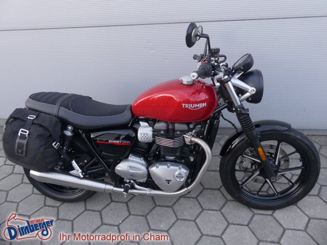 Triumph Street Twin