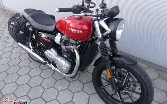 Gebrauchtmotorrad Triumph Speed Twin 900 - Bild 2