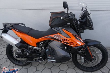 KTM 890 Adventure