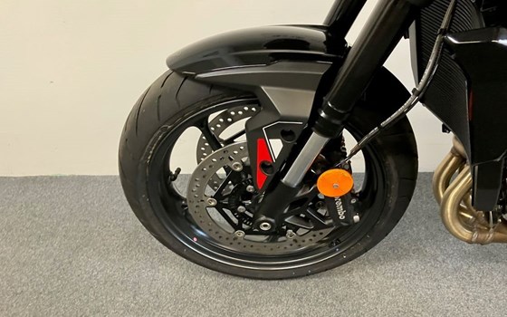 Gebrauchtmotorrad Triumph Street Triple 765 R - Bild 13