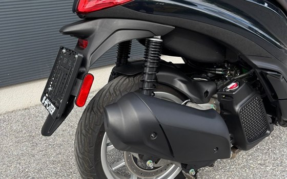 Gebrauchtmotorrad Piaggio Medley 125 - Bild 11