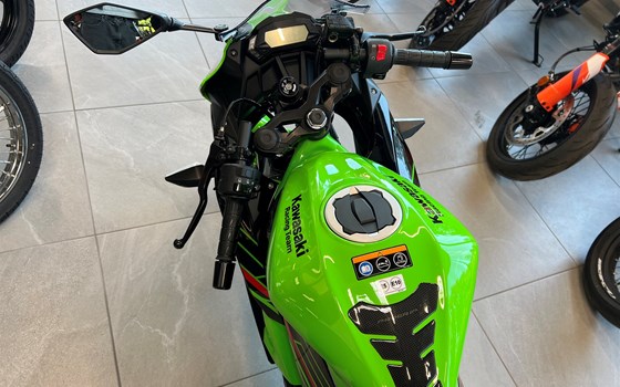 Gebrauchtmotorrad Kawasaki Ninja 125 - Bild 3