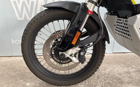 Gebrauchtmotorrad Husqvarna Norden 901 Expedition - Bild 4
