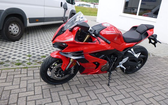 Neufahrzeug QJ Motor SRK 800 RR - Bild 2