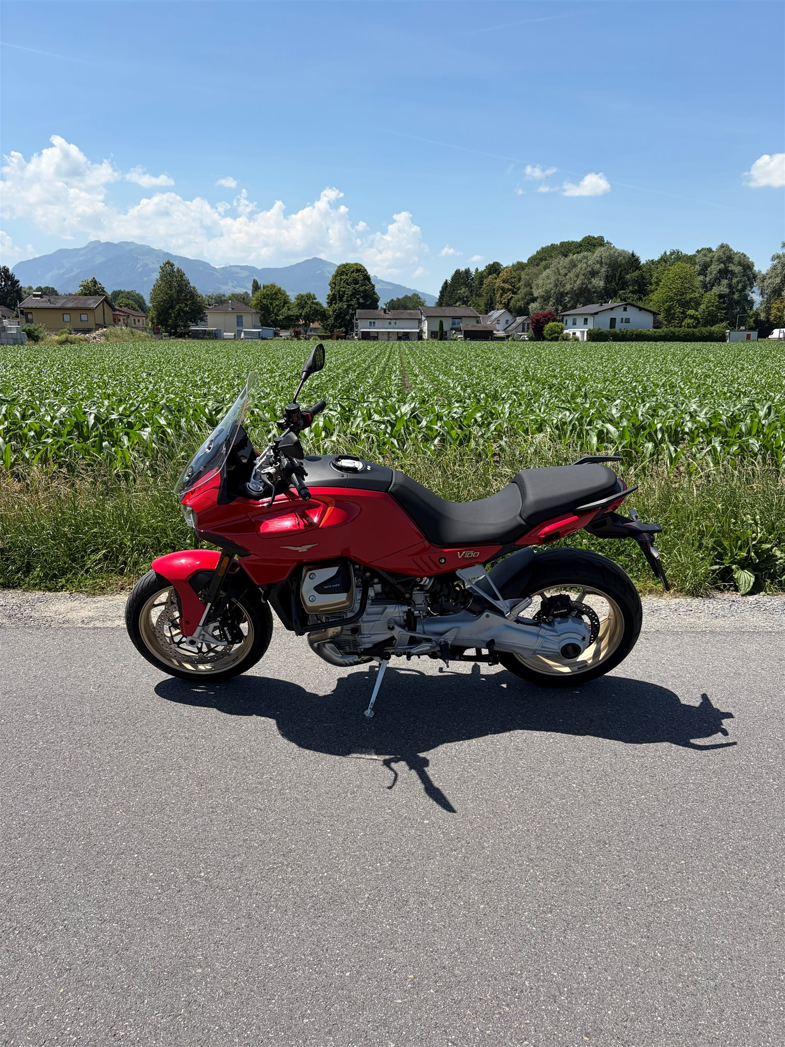 Moto Guzzi V100 Mandello