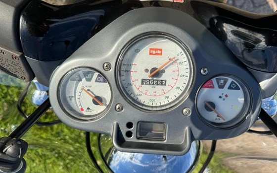 Gebrauchtmotorrad Aprilia Scarabeo 150 - Bild 4