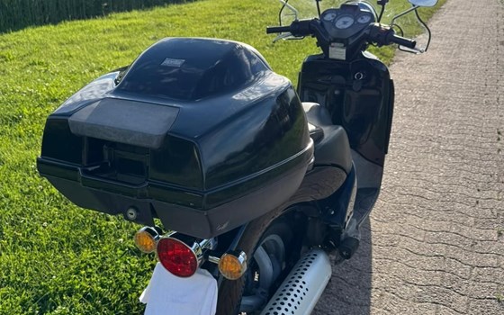 Gebrauchtmotorrad Aprilia Scarabeo 150 - Bild 9