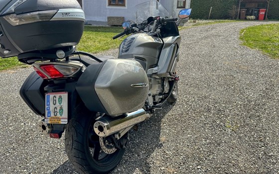 Gebrauchtmotorrad Yamaha FJR1300A - Bild 3