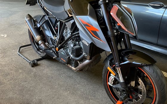 Gebrauchtmotorrad KTM 1290 Super Duke R - Bild 11