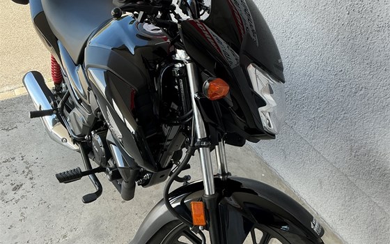 Gebrauchtmotorrad Honda CB125F - Bild 9