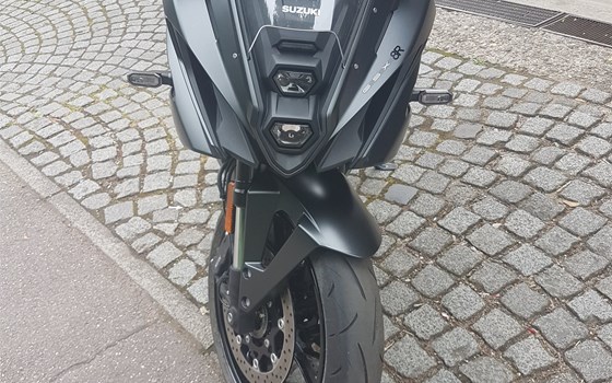 Gebrauchtmotorrad Suzuki GSX-8R - Bild 4