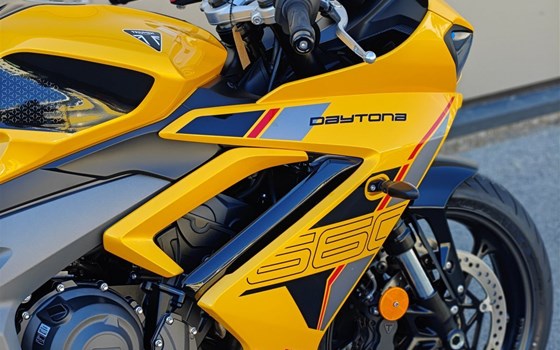 Neufahrzeug Triumph Daytona 660 - Bild 8