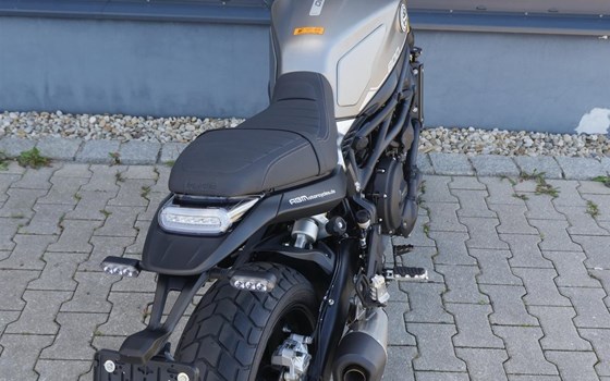 Gebrauchtmotorrad Benelli Leoncino 800 - Bild 8