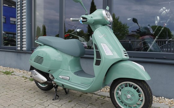 Neufahrzeug Vespa GTS 80th 310 - Bild 3