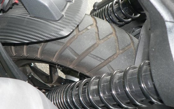 Gebrauchtmotorrad Aprilia SR GT 125 - Bild 6