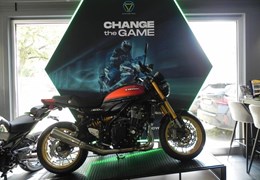 Neumotorrad Kawasaki Z900 RS SE