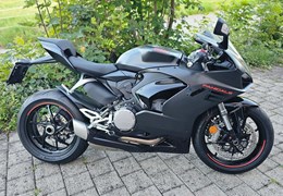 Neumotorrad Ducati Panigale V2