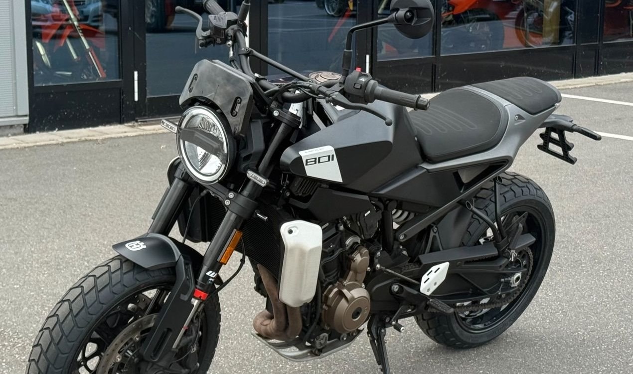 Angebot Husqvarna Svartpilen 801