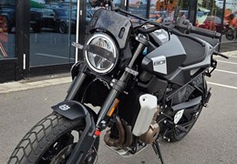 Gebrauchte Husqvarna Svartpilen 801