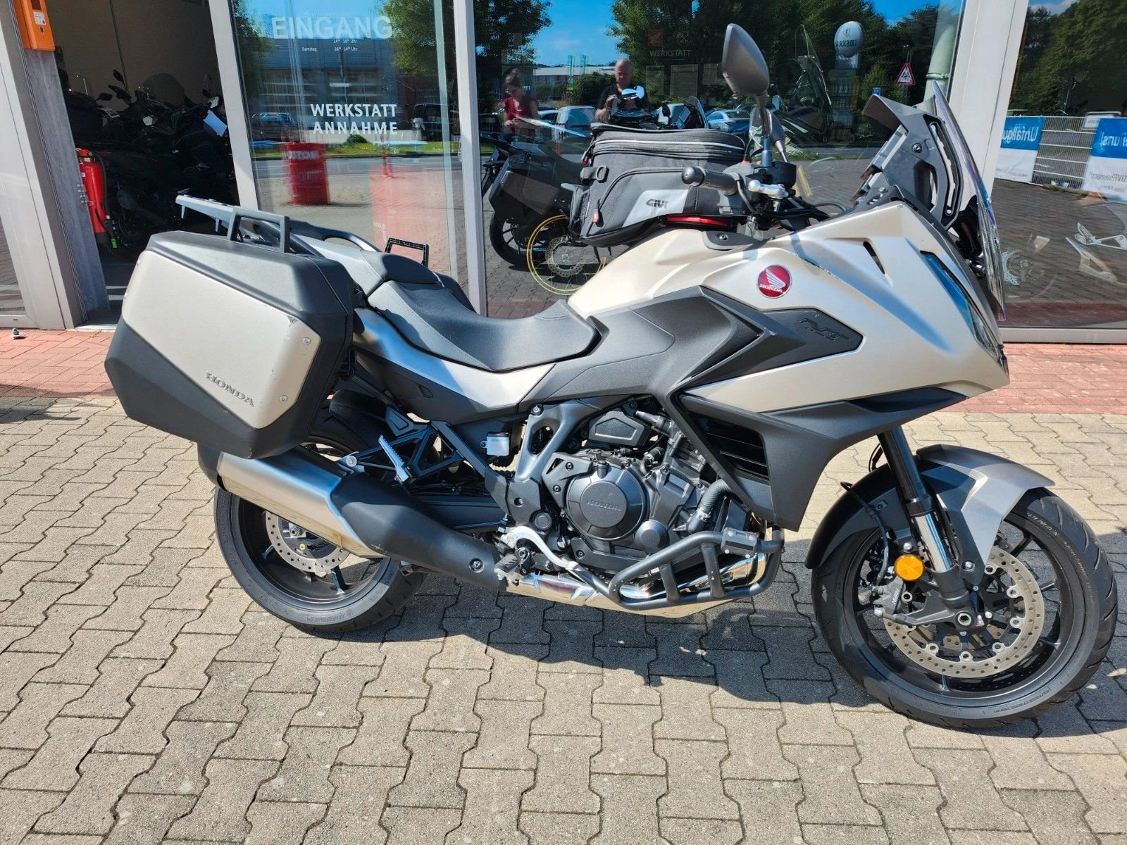 Honda NT1100