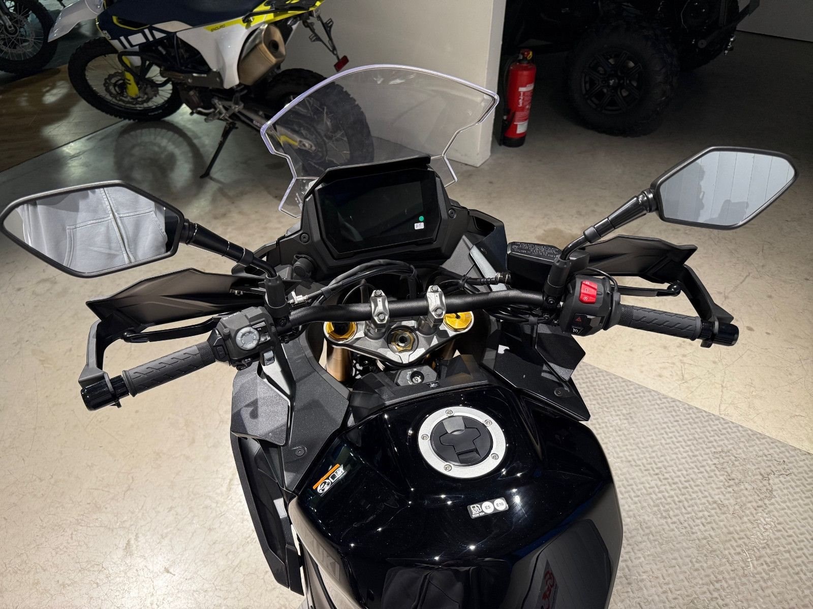 Suzuki GSX-S1000GX Travel Edition