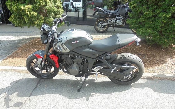 Gebrauchtmotorrad Triumph Trident 660 - Bild 12