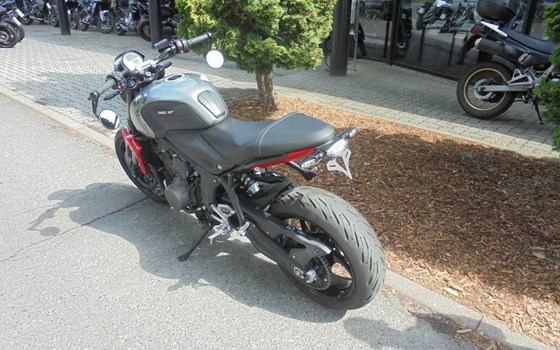Gebrauchtmotorrad Triumph Trident 660 - Bild 2