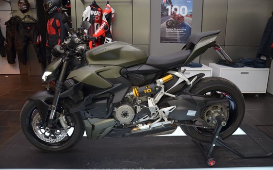 Gebrauchtmotorrad Ducati Streetfighter V2 - Bild 1