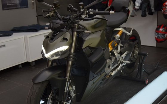 Gebrauchtmotorrad Ducati Streetfighter V2 - Bild 10