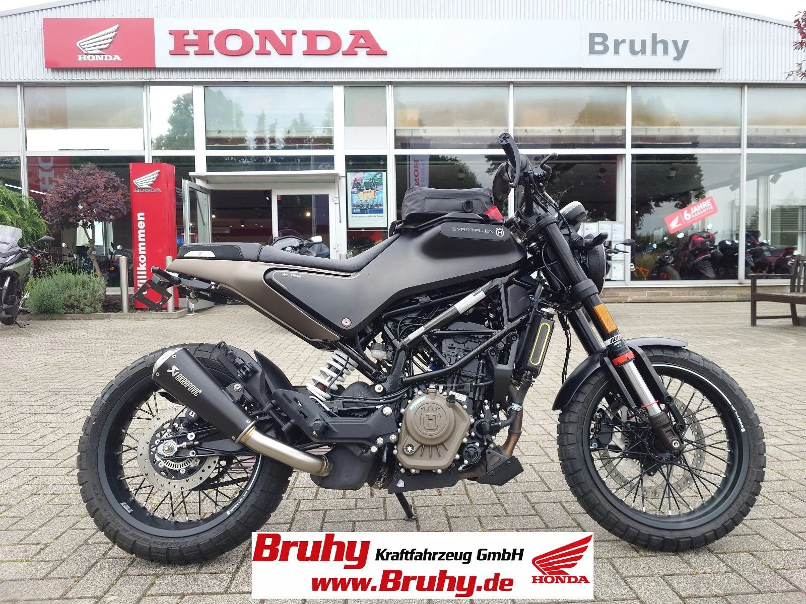 Husqvarna Svartpilen 125