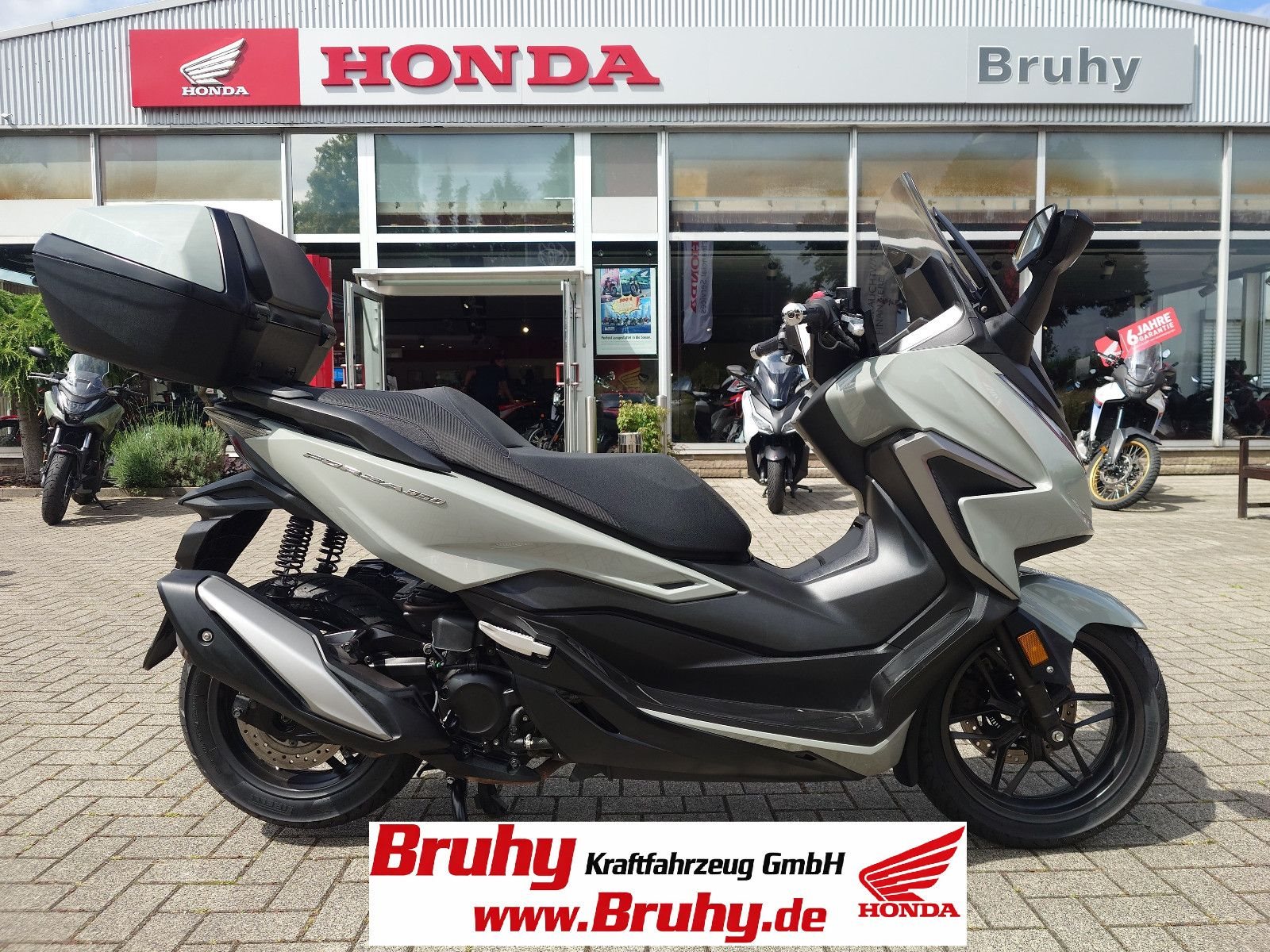 Honda Forza 350
