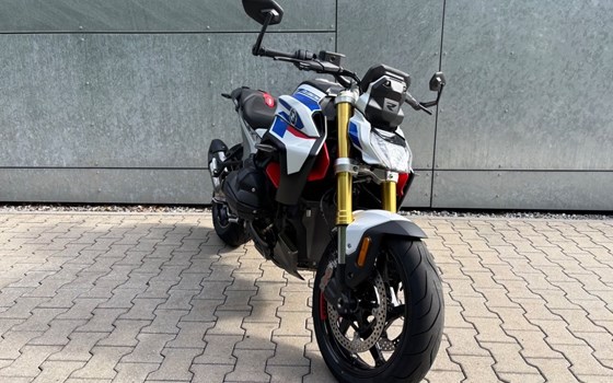 Gebrauchtmotorrad BMW R 1300 R - Bild 8