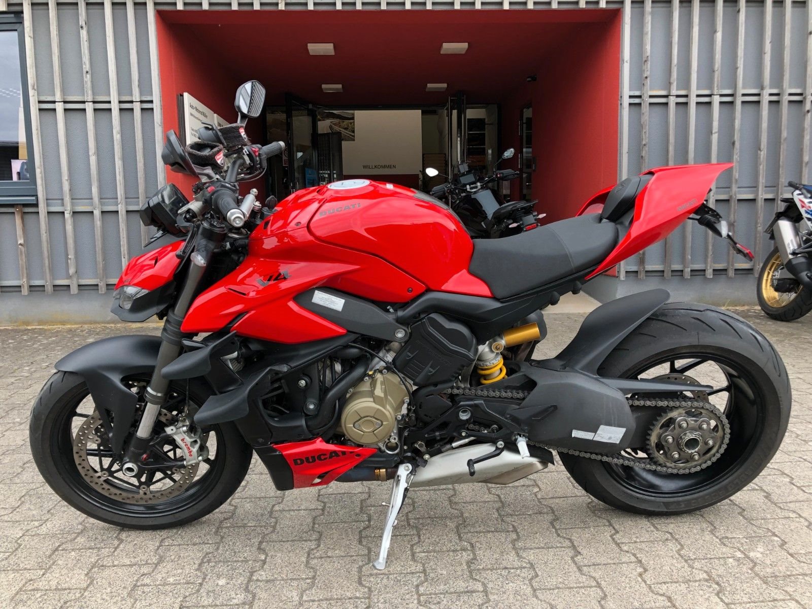Ducati Streetfighter V4