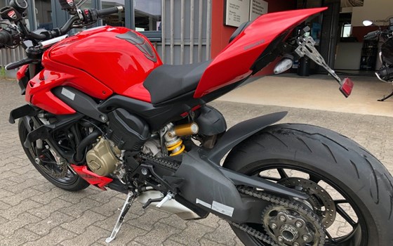 Gebrauchtmotorrad Ducati Streetfighter V4 - Bild 3