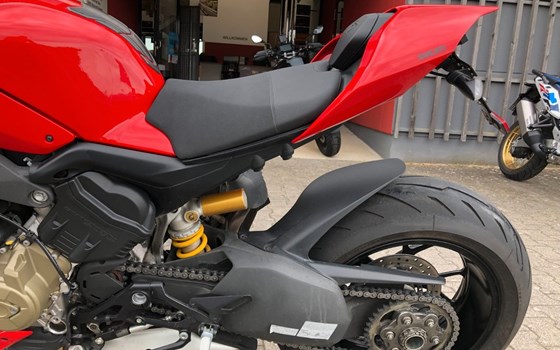 Gebrauchtmotorrad Ducati Streetfighter V4 - Bild 5