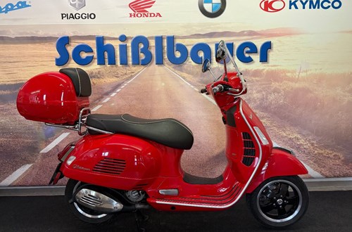Vespa GTS 300