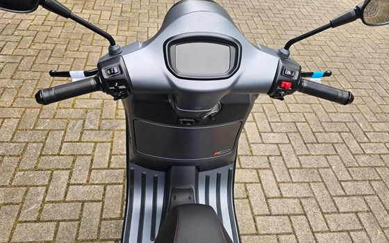 Neufahrzeug Vespa GTS 310 SuperSport - Bild 12