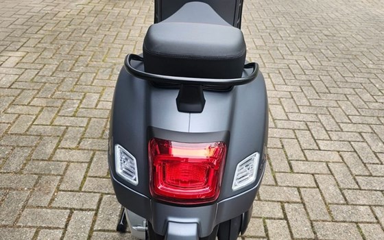 Neufahrzeug Vespa GTS 310 SuperSport - Bild 8