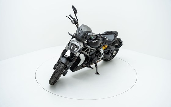 Motorrad Occasion Ducati Diavel 1260 - Bild 3