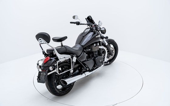 Motorrad Occasion Triumph Thunderbird Storm - Bild 4
