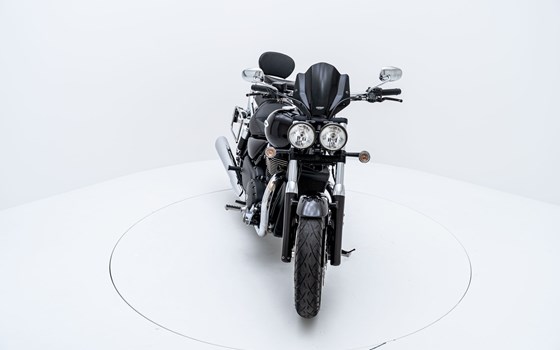 Motorrad Occasion Triumph Thunderbird Storm - Bild 7