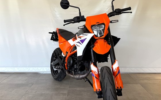 Gebrauchtmotorrad KTM 390 SMC R - Bild 3