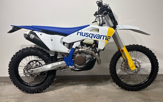 Neufahrzeug Husqvarna FE 450 - Bild 1