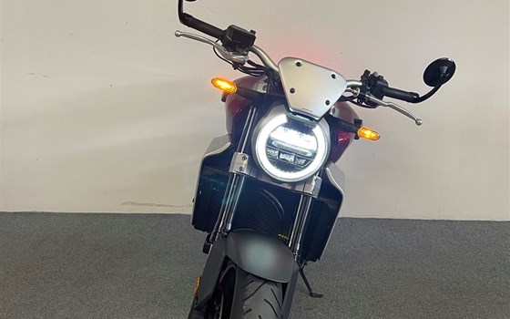 Gebrauchtmotorrad Honda CB 1000 R - Bild 8