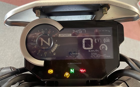 Gebrauchtmotorrad Honda CB 1000 R - Bild 9
