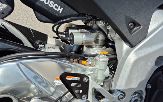 Gebrauchtmotorrad Aprilia Tuono V4 1100 Factory - Bild 11