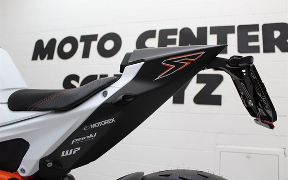 Neufahrzeug KTM 1390 Super Duke RR - Bild 7