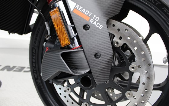 Neufahrzeug KTM 1390 Super Duke RR - Bild 8